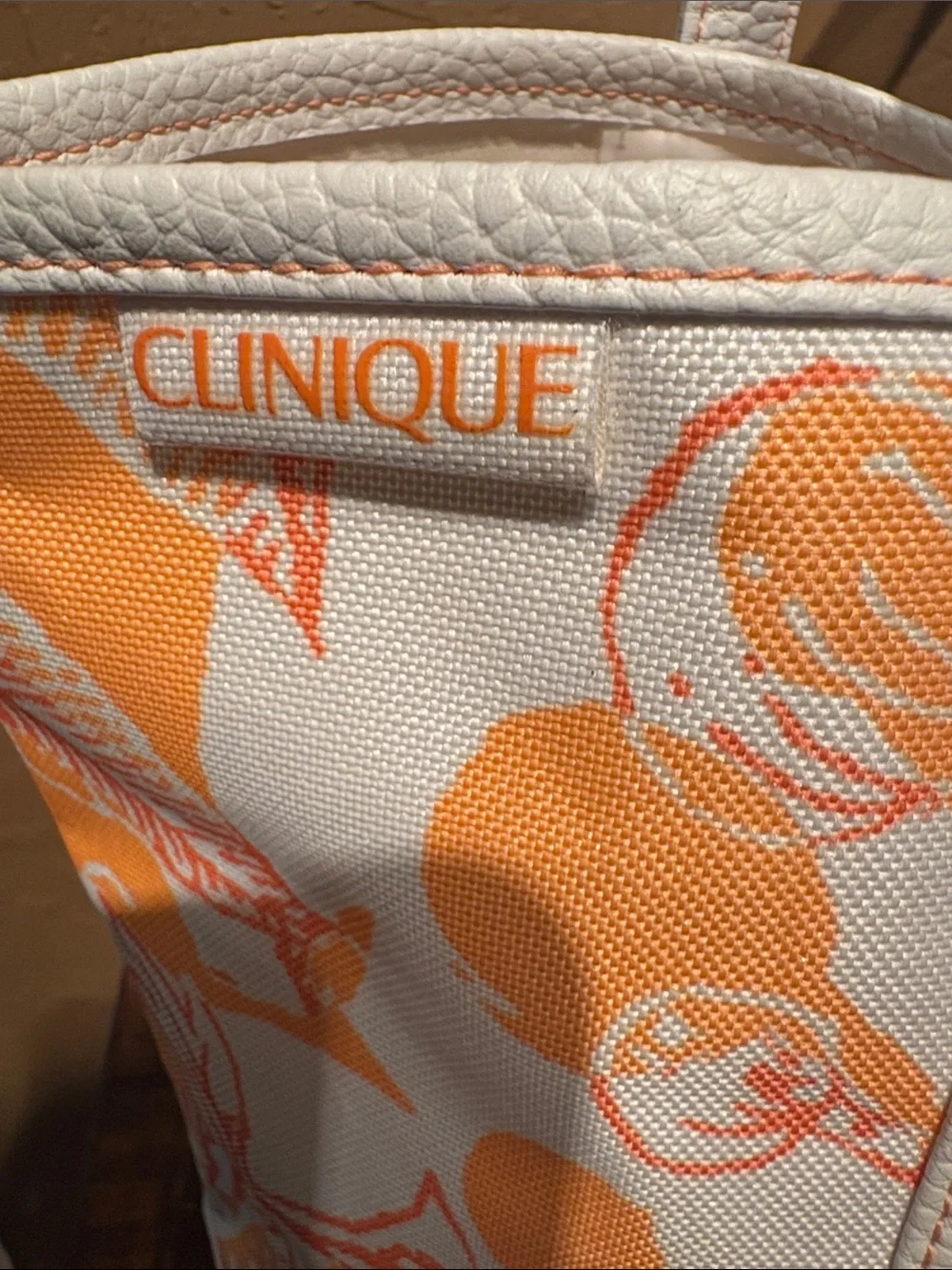 Clinique NWT Orange &  White Floral Canvas Tote & Cosmetic Pouch Set w/Cosmetics